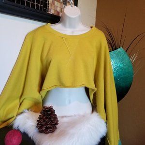 *Last MED! NEW! Niyama Sol Crop Sweatshirt
